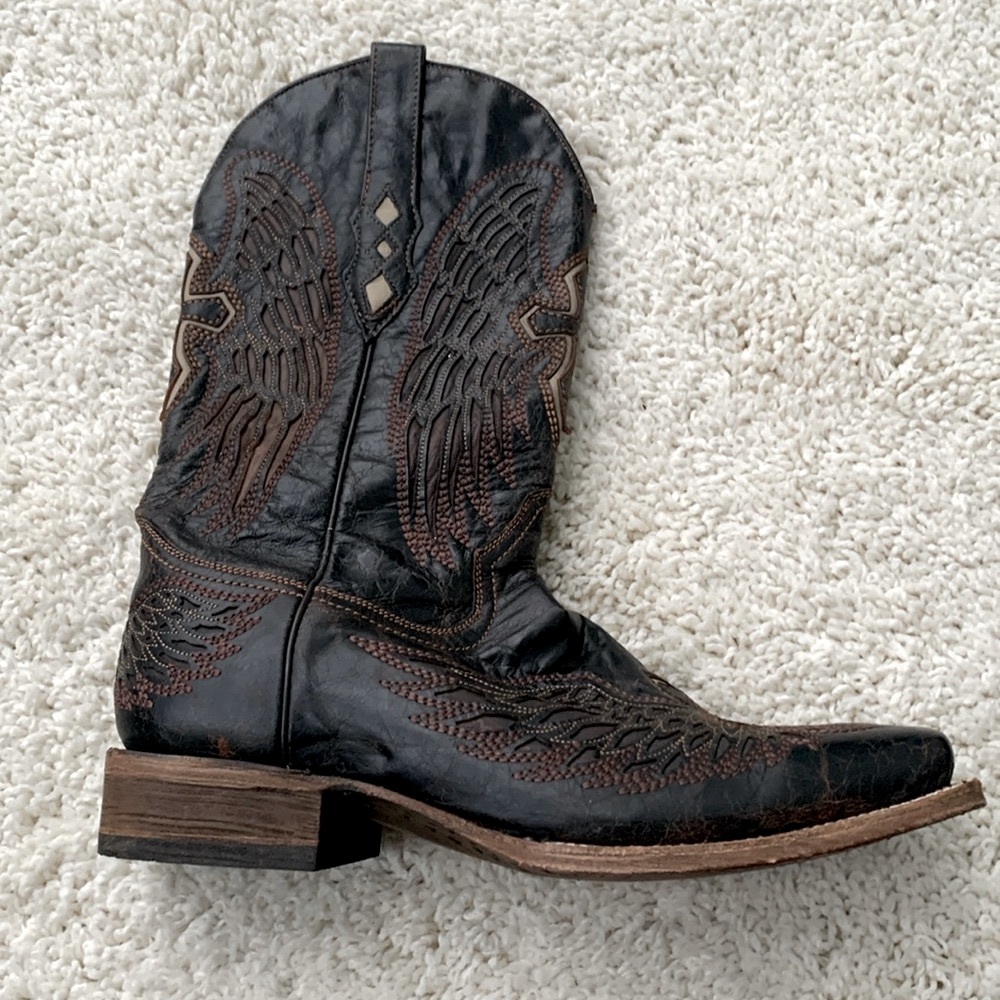 Corral wings and Cross boot brown